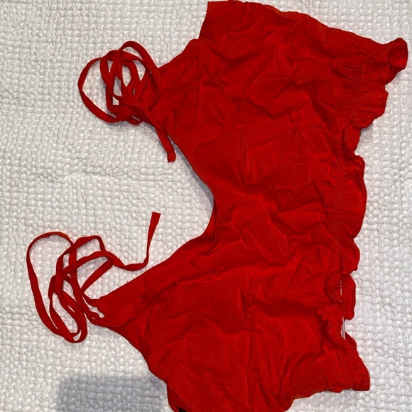 Red tie shoulder top - Picture 1 of 2